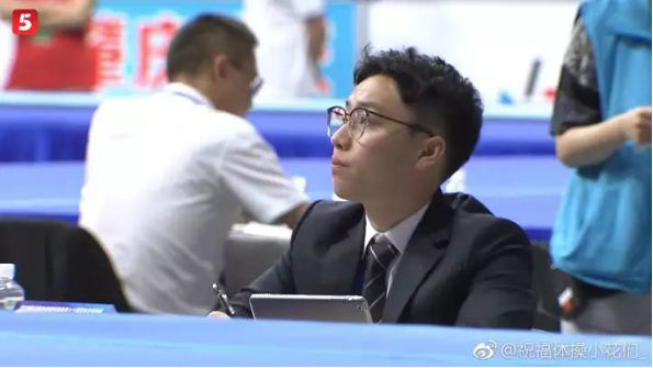 奧運五金王鄒凱回歸賽場變身裁判 期待未來再“戰”奧運