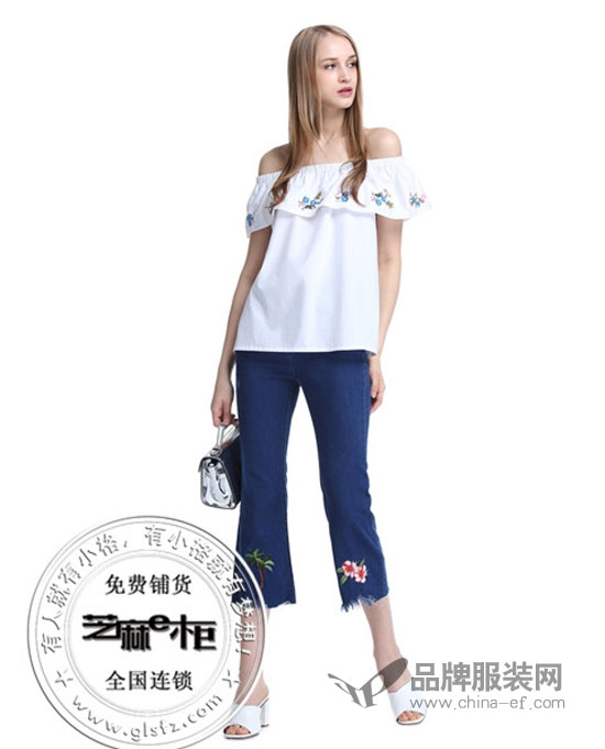 夏天穿芝麻e柜的衣服 做一個純潔美好的白衣少女