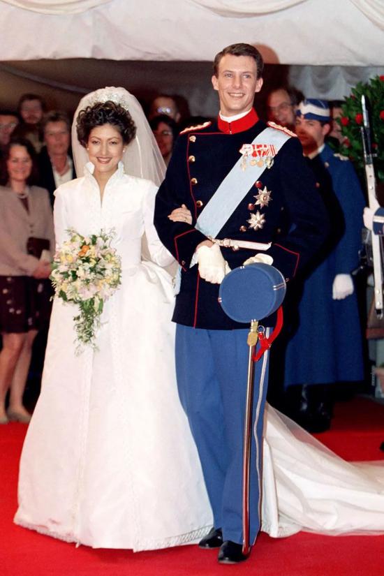 1995 年 11 月 5 日，丹麥王子 Joachim 與第一任妻子文雅麗在丹麥 Frederiksborg Palace 教堂舉行婚禮