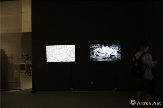四川美術學院新媒體系張曉濤視頻影像作品